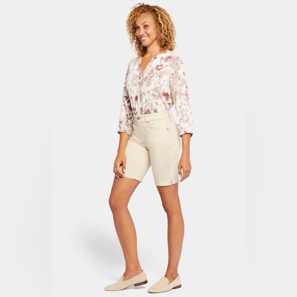 NYDJ | Ella Denim Shorts With Side Slits in Beige Size 8 - Picture 7 of 8